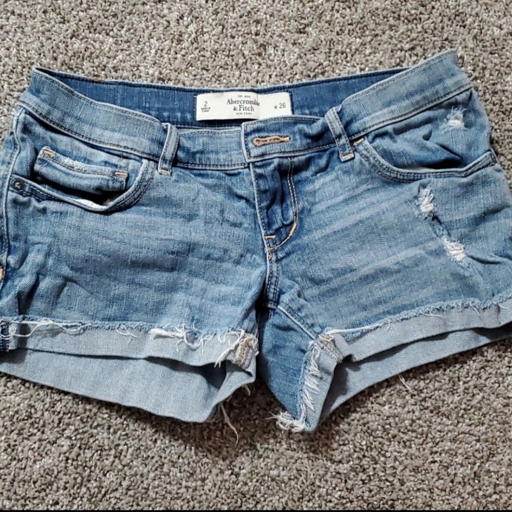 Name brand sz 26 shorts Bundle